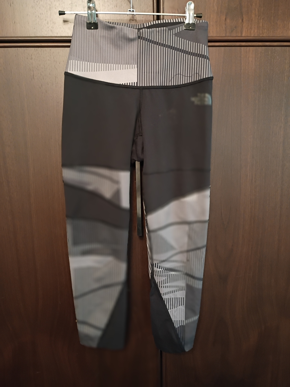 The North Face Girls' Black & Gray Patterned Performance Leggings